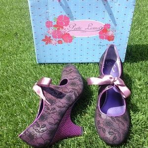 Poetic Licence London Women's Pumps